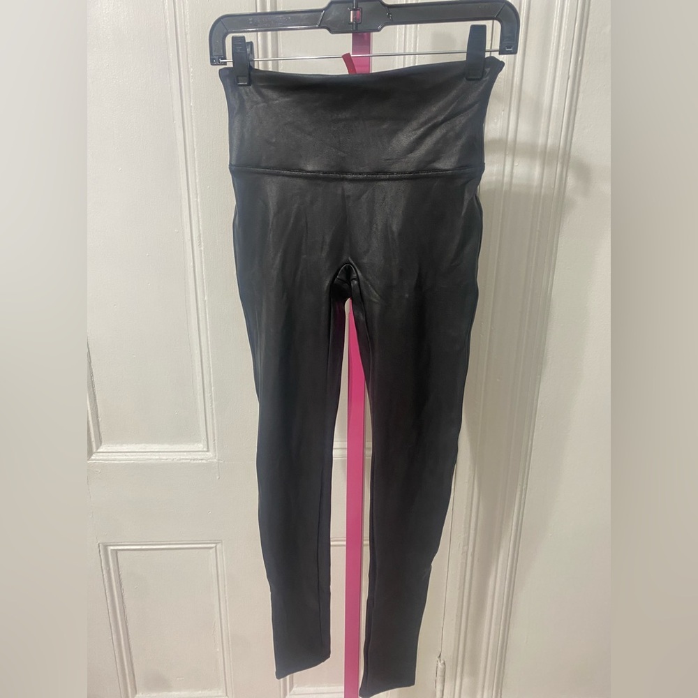 NWOT SPANX Spanx
Faux Leather Leggings - Picture 5 of 7